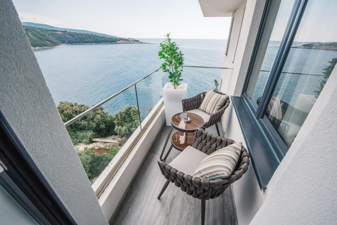 Dollaku Apartments Бар Екстериор снимка