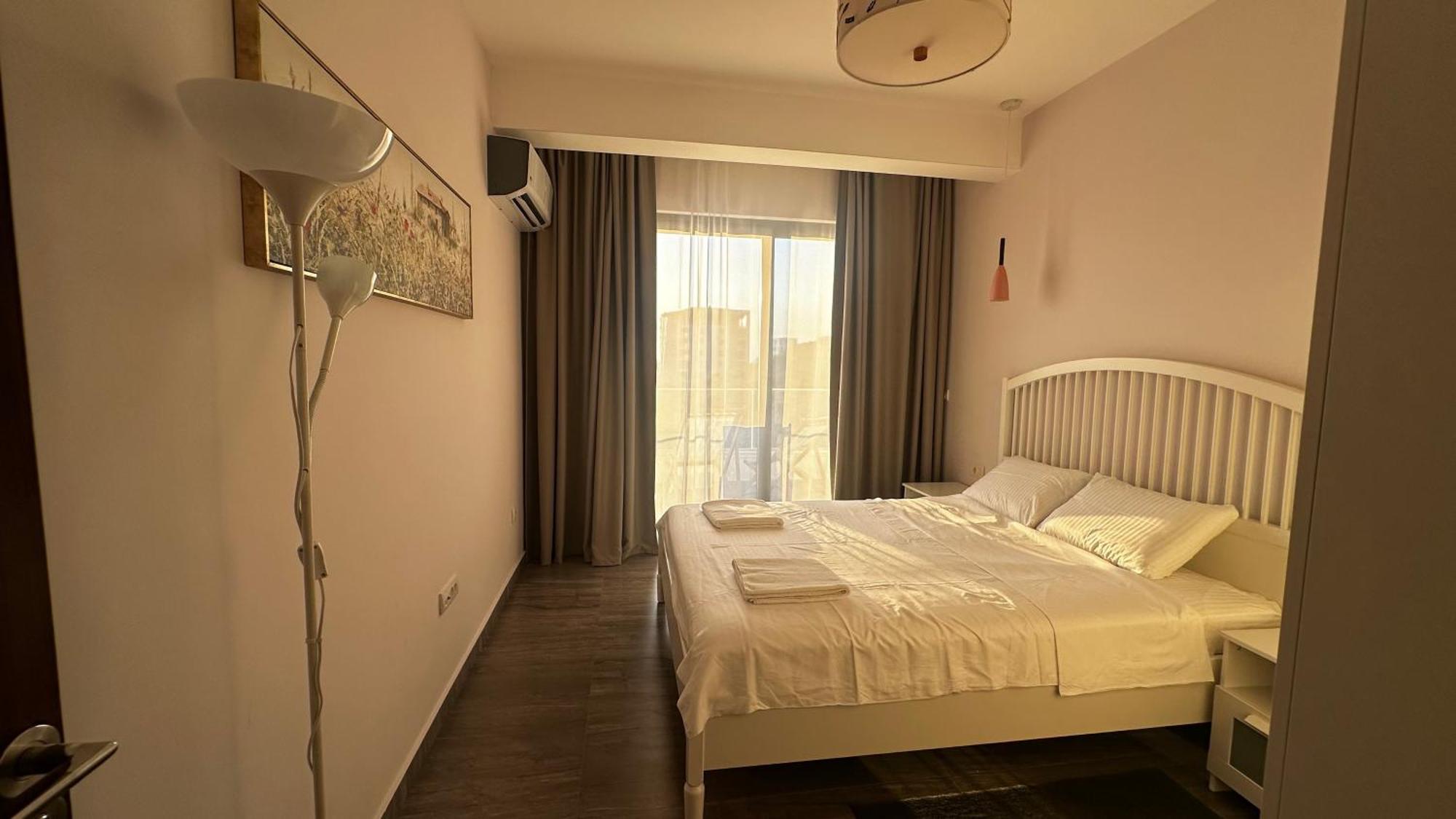 Dollaku Apartments Бар Екстериор снимка